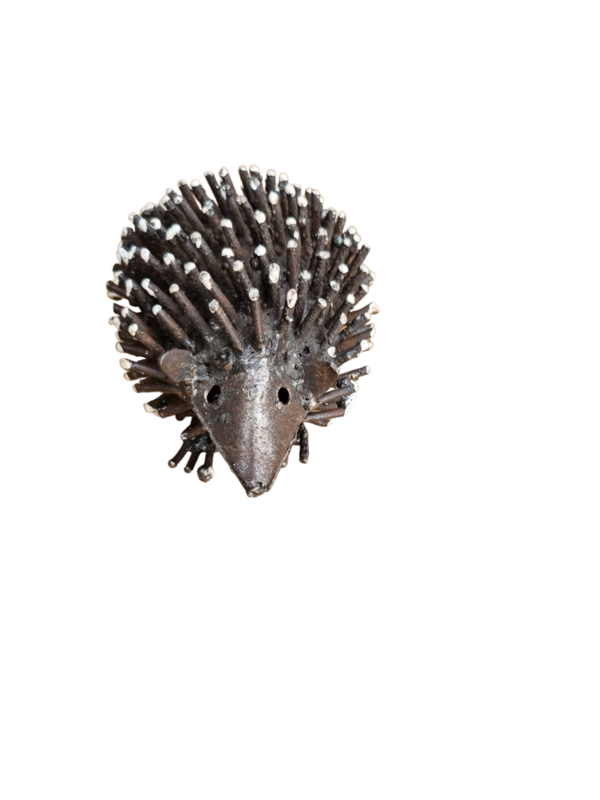 Pindsvinefigur i metal